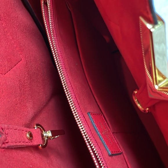 Louis Vuitton Kimono Handbag - Picture 4 of 9